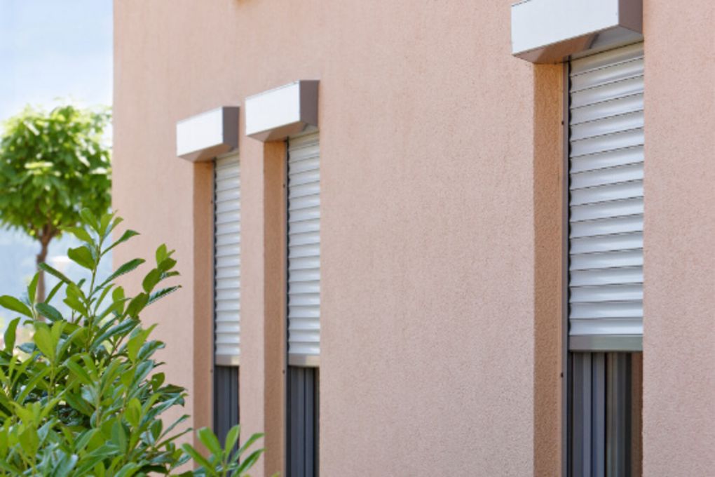 Square roller shutter box outside